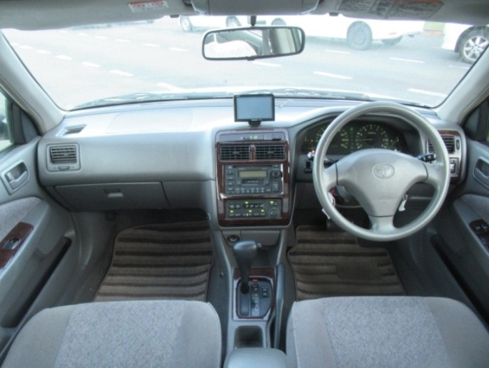 TOYOTA CORONA PREMIO